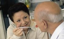 老人腿脚要锻炼 6步让你身手矫健