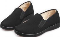 坚持三大原则 为老人挑选合脚的鞋子