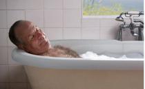 老人心脏不好泡澡别太久