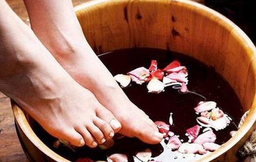 老人足疗有哪些好处