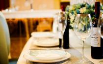 西餐桌的款式与布置-西餐桌的价格