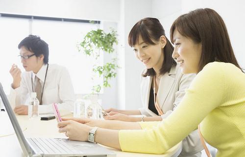 电脑族保护自己眼睛的小妙招