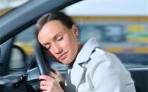 有车族开车小心“驾驶肩”