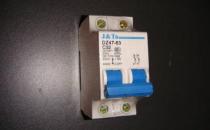 断路器的工作原理-断路器的选择