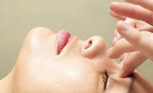 每日用电脑超3小时90%人患眼病