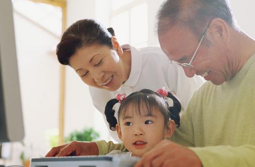 电脑一族需谨记的七个防辐射技巧