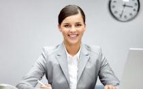 上班族久坐成疾敲响警钟 工作时不妨做些小动作