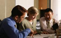 穿紧身衣有哪些危害？白领需警惕4个坏习惯