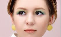 白领丽人提防“计算机皮肤”