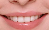 秋冬季节五步应对唇部干裂