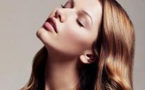 六个去头屑妙招还你乌黑秀发