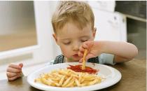 宝宝吃太多长不高 孩子增高3误区