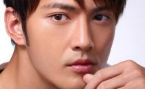 男人护肤爽肤水的使用方法