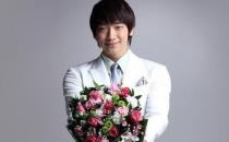 男明星教男士如何护肤