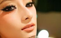 秋季打造韩式烟熏眼妆