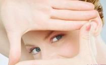 人脸上为什么会出油