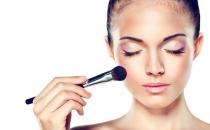 腮红塑造脸部线条