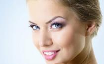 各色眼影彰显个性