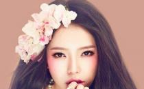 掌握妆扮技巧让你的桃花运红起来