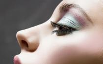 眼部化彩妆的步骤是什么