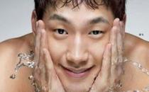 洗脸的诀窍 男性洗脸有讲究