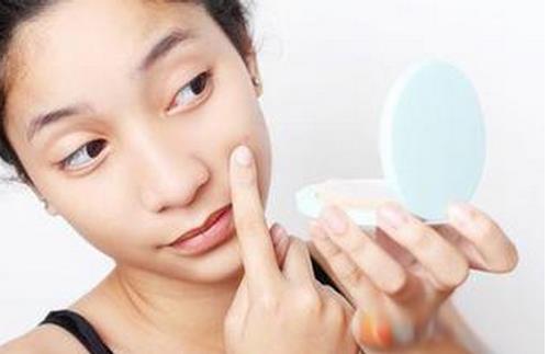 痘痘女人该如何护理肌肤