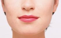 长期练习嘴唇操可减少面部皱纹