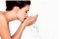 女人春季离不开的补水五部曲