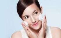 手洗vs洁面仪 按肤质开启清洁模式