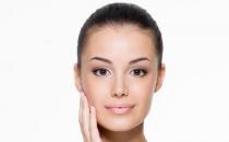 4个护肤小动作 按出光感美人肌