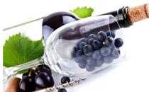 红葡萄酒泡木瓜 美白护肤好助手