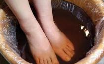 老人泡脚这件小事 你懂多少？