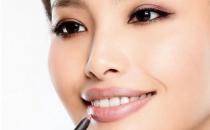 丰唇美容 3方法打造魅惑丰唇