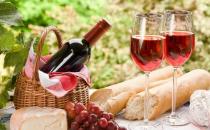 葡萄酒让女人容颜不老