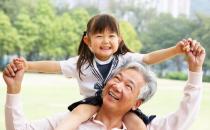 老有老的优势 乐观对待生活