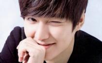 男性护肤工作最好晚上进行