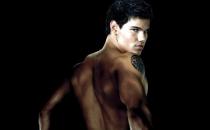 夜间男士护肤如何进行