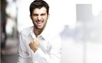 嘴唇太干怎么办？