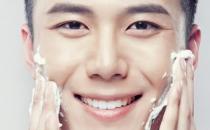 最适合男士去黑头的四种方式