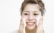 去痘五大误区 让你不做“痘”花妹