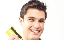 男性起床后别马上刮胡子