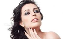 脸颊痘痘左右大不同 有效“战痘”攻略