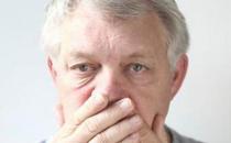 老人为什么会有口臭？