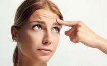 四大坏习惯招来抬头纹