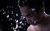 如何对付男士毛孔粗大