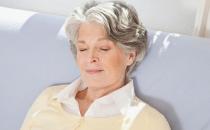 老人如何拥有好质量睡眠