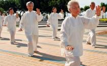 老年人春季体育锻炼要注意三点