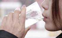 白领办公室最佳饮水排毒法