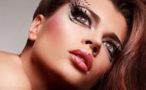 散粉是你的灾难还是妆容救星