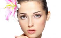 教你打造流行丝绒唇妆